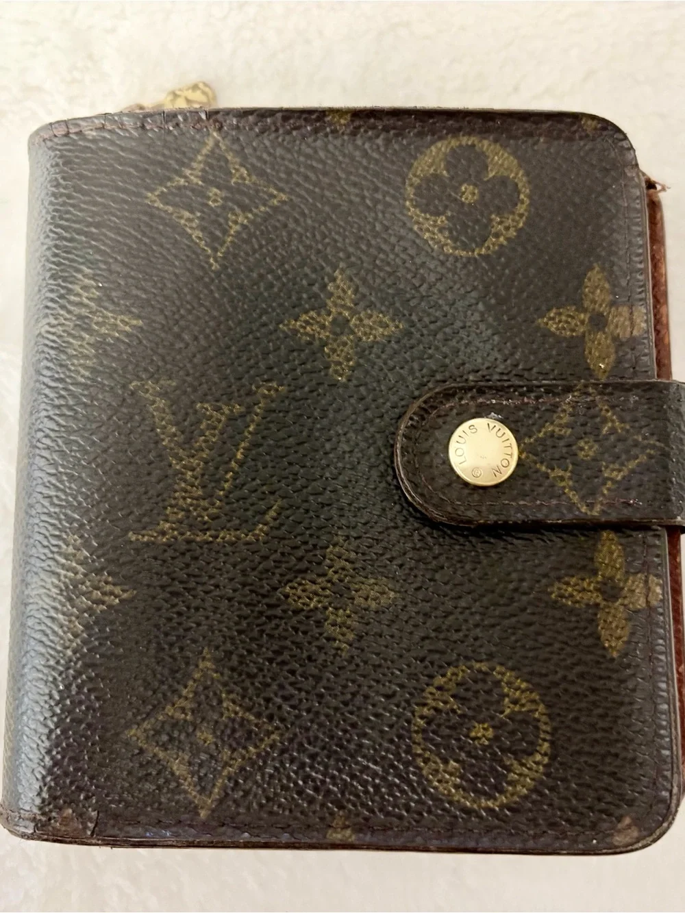 Louis Vuittom Monogram small wallet